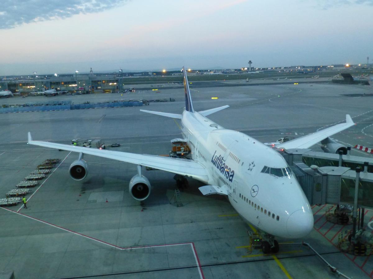 Shanghai-hongqiao Railway Hub - A Very Quiet Location In Area, Close To The National Exhibition Center, Wiss And Health *