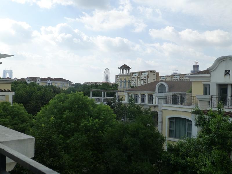 Shanghai-hongqiao Railway Hub - A Very Quiet Location In Area, Close To The National Exhibition Center, Wiss And Health Apartment Shanghai