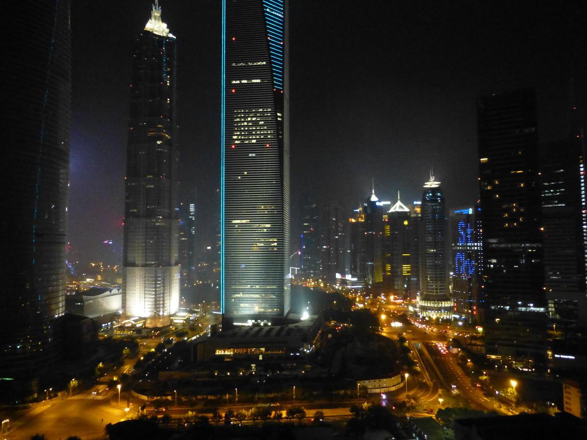 Apartment Shanghai-hongqiao Railway Hub - A Very Quiet Location In Area, Close To The National Exhibition Center, Wiss And Health